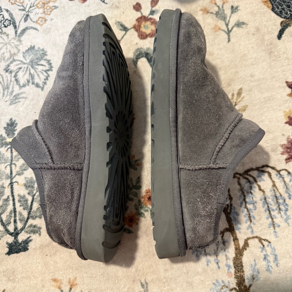 Ugg classic slipper grey women’s size 9 - Picture 6 of 8